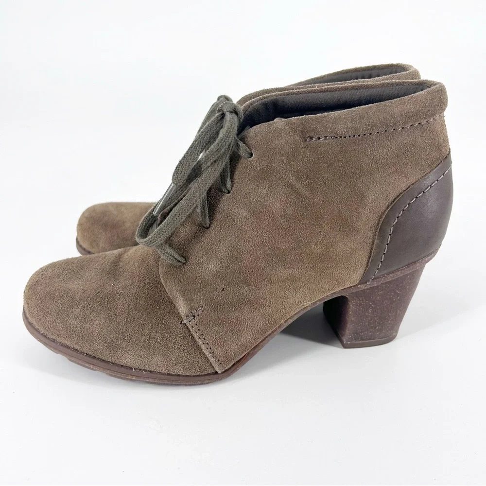 Clark’s Brown Suede Ankle Boots